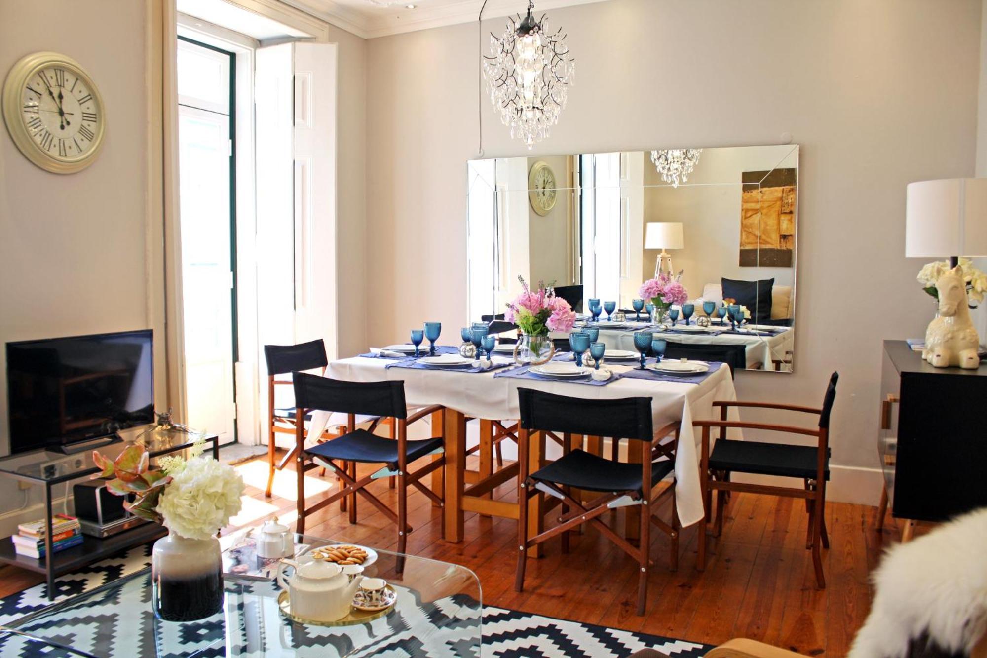 Sm2 Romantic Home By The Gardens Pr Real & Bairro Alto リスボン エクステリア 写真