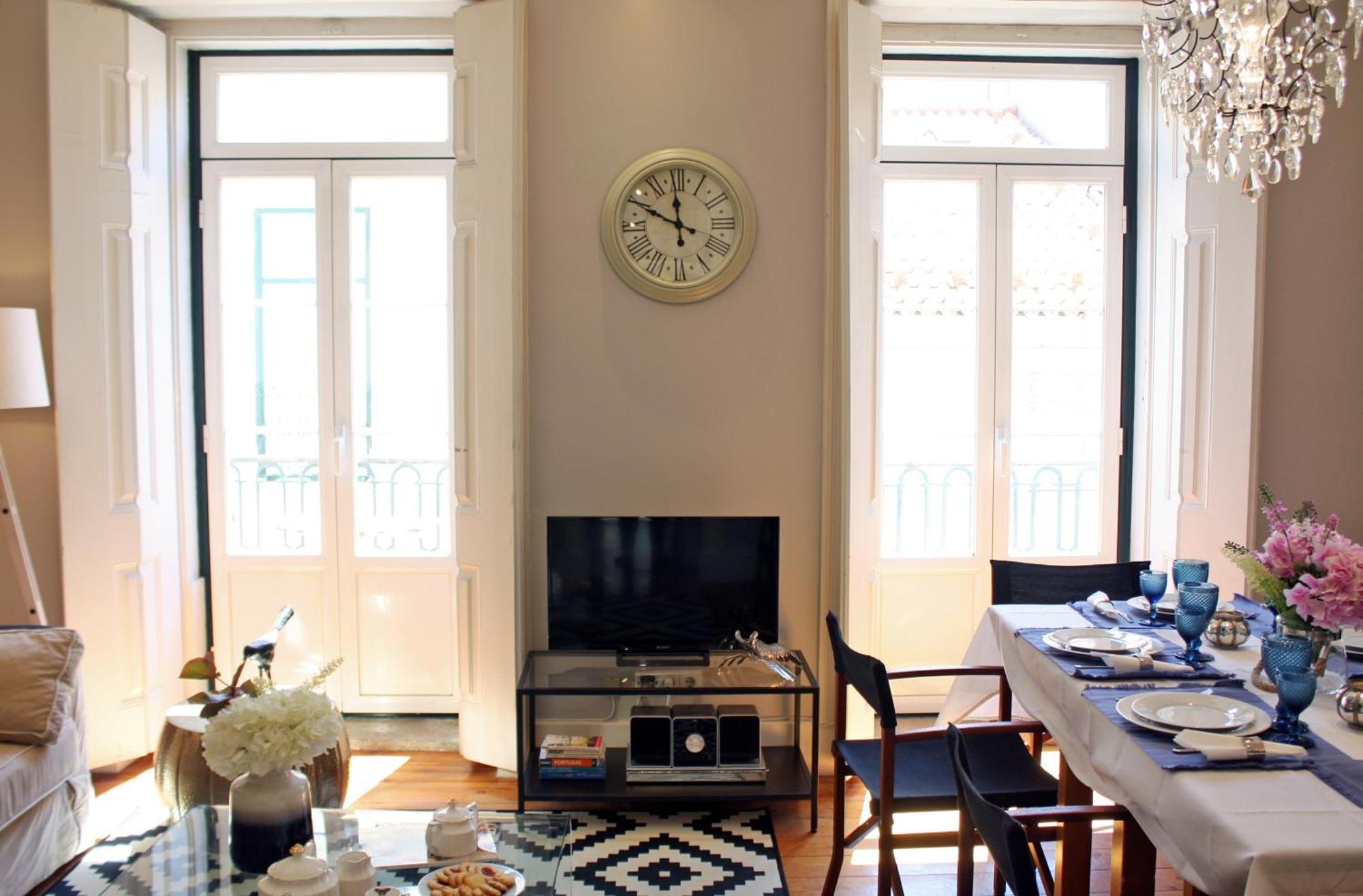 Sm2 Romantic Home By The Gardens Pr Real & Bairro Alto リスボン エクステリア 写真
